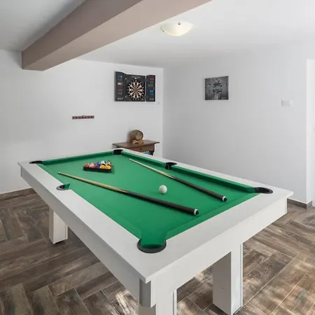 Viktoria Near Porec For 6 People With Play & Private Pool Vila