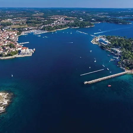 Viktoria Near Porec For 6 People With Play & Private Pool * Kastelir