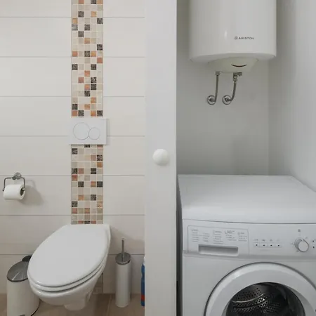 Viktoria Near Porec For 6 People With Play & Private Pool Vila *