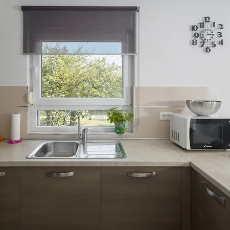 Viktoria Near Porec For 6 People With Play & Private Pool *