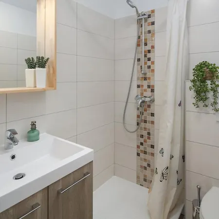 Villa Viktoria Near Porec For 6 People With Play & Private Pool